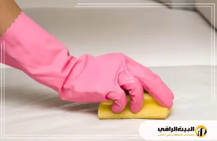 طريقة تنظيف الكنب بالخل